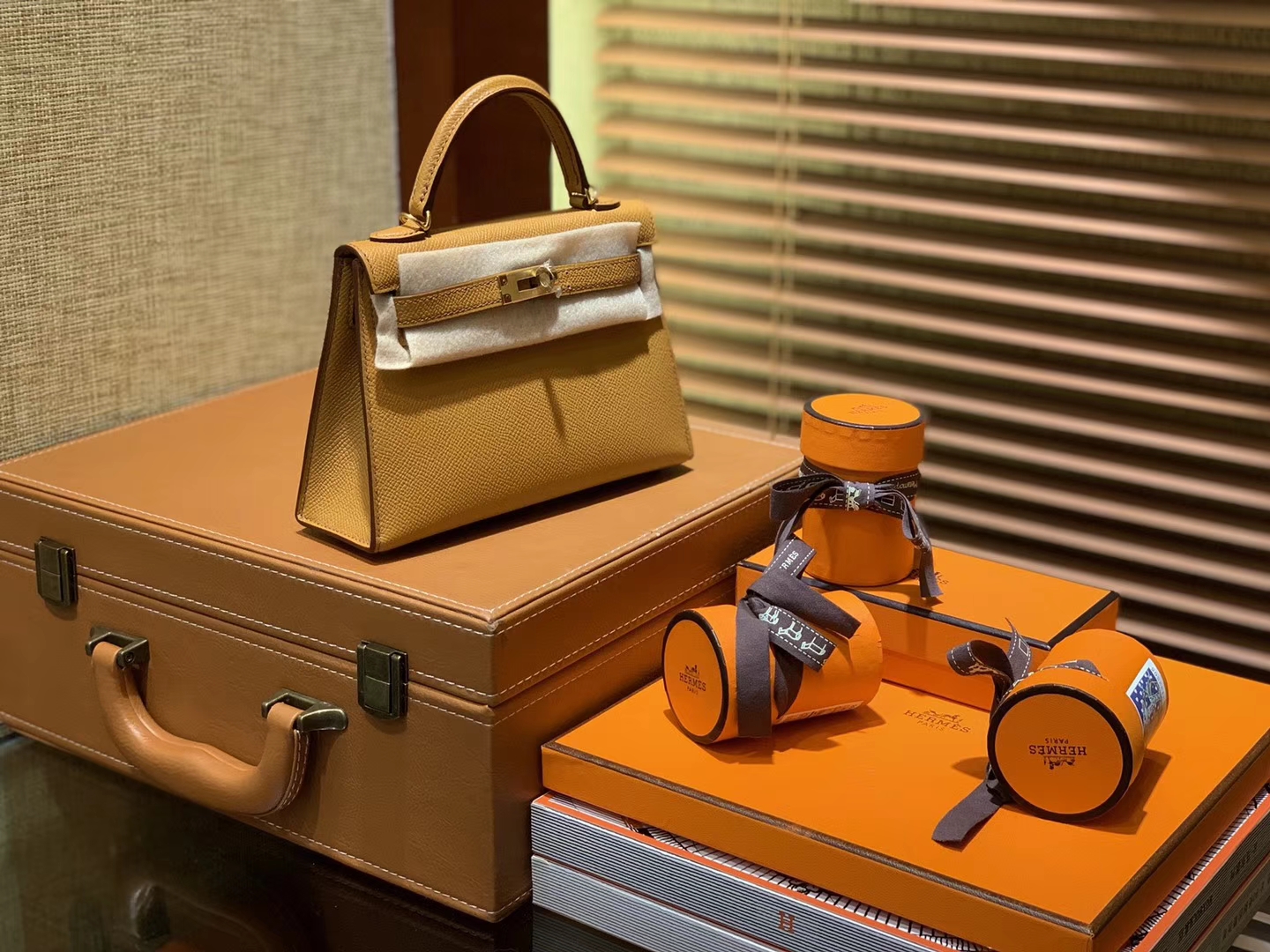 Hermès（爱马仕）MiniKelly 迷你凯莉 太妃金 德国掌纹牛皮 原版蜜蜡 全手工缝制 2代 19cm