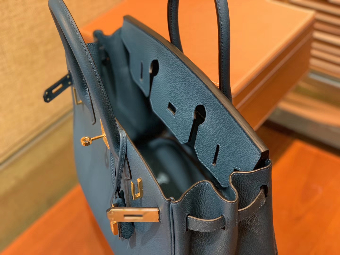Hermès（爱马仕）Birkin铂金包 靛蓝色 德国进口小牛皮 顶级品质全手工缝制 金扣 30cm