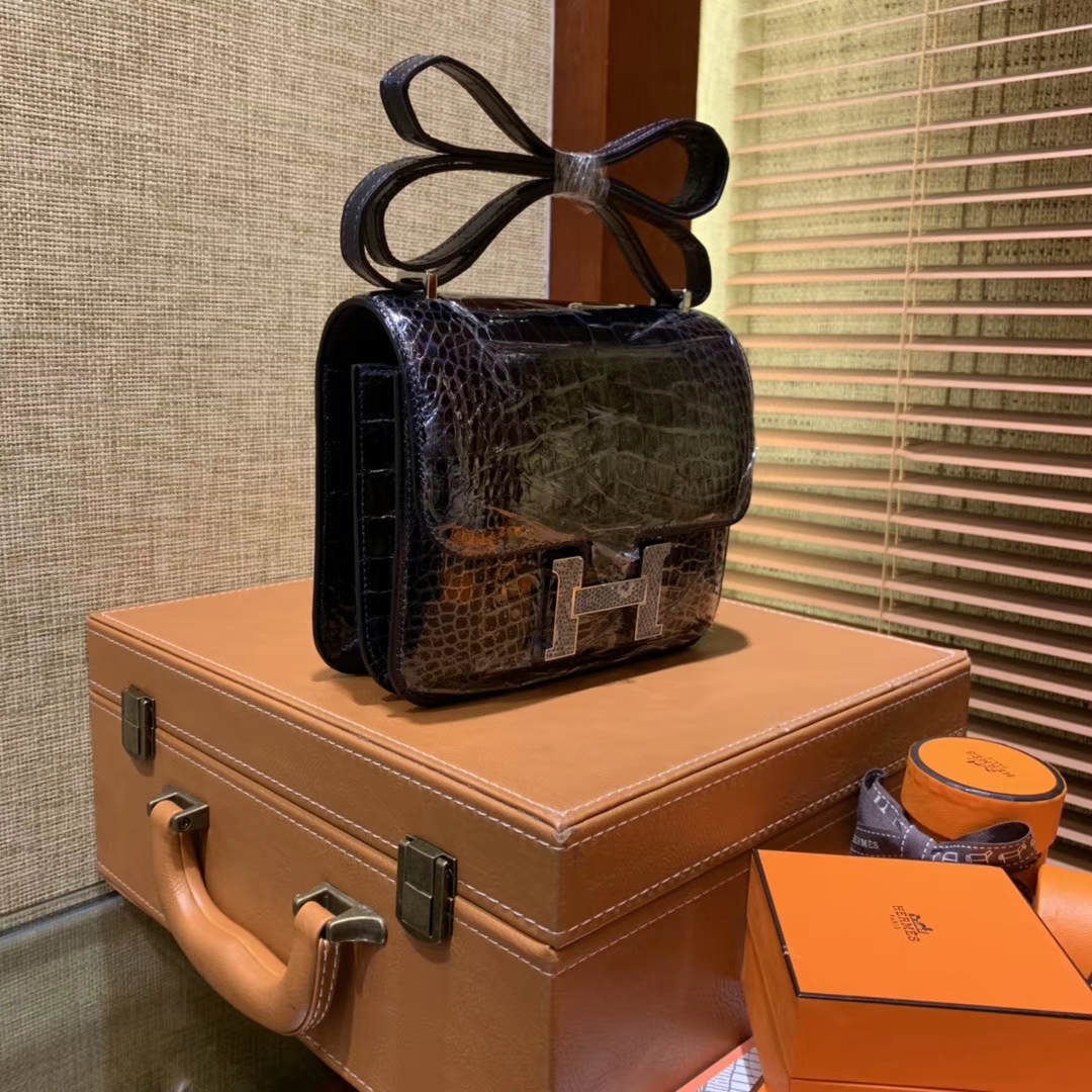 Hermès（爱马仕）Constance空姐包 午夜蓝 一级 美洲 鳄鱼皮 臻品级别 蜥蜴扣 18cm
