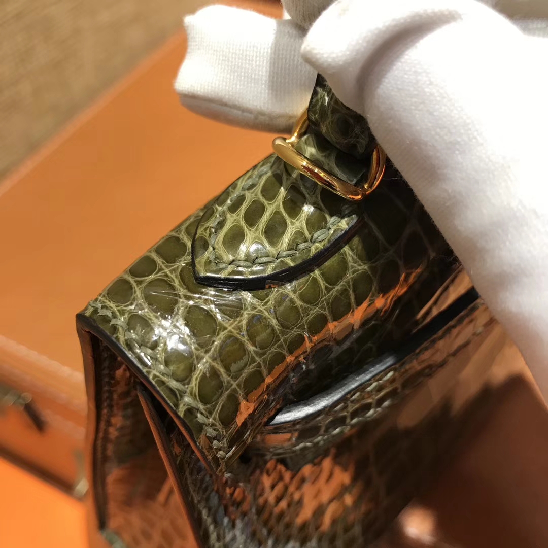 Hermès（爱马仕）MiniKelly 迷你凯莉 橄榄绿 一级美洲鳄鱼皮 顶级手缝蜡线 金扣 19cm 2代