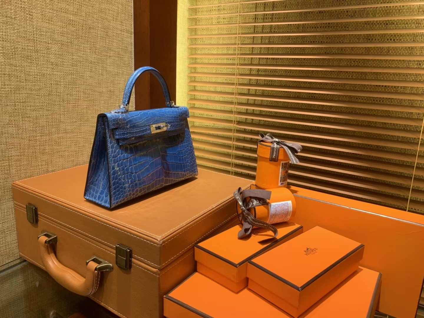 Hermès（爱马仕）MiniKelly 迷你凯莉 坦桑尼亚蓝 一级美洲鳄鱼皮 顶级手缝蜡线 金扣 19cm 2代