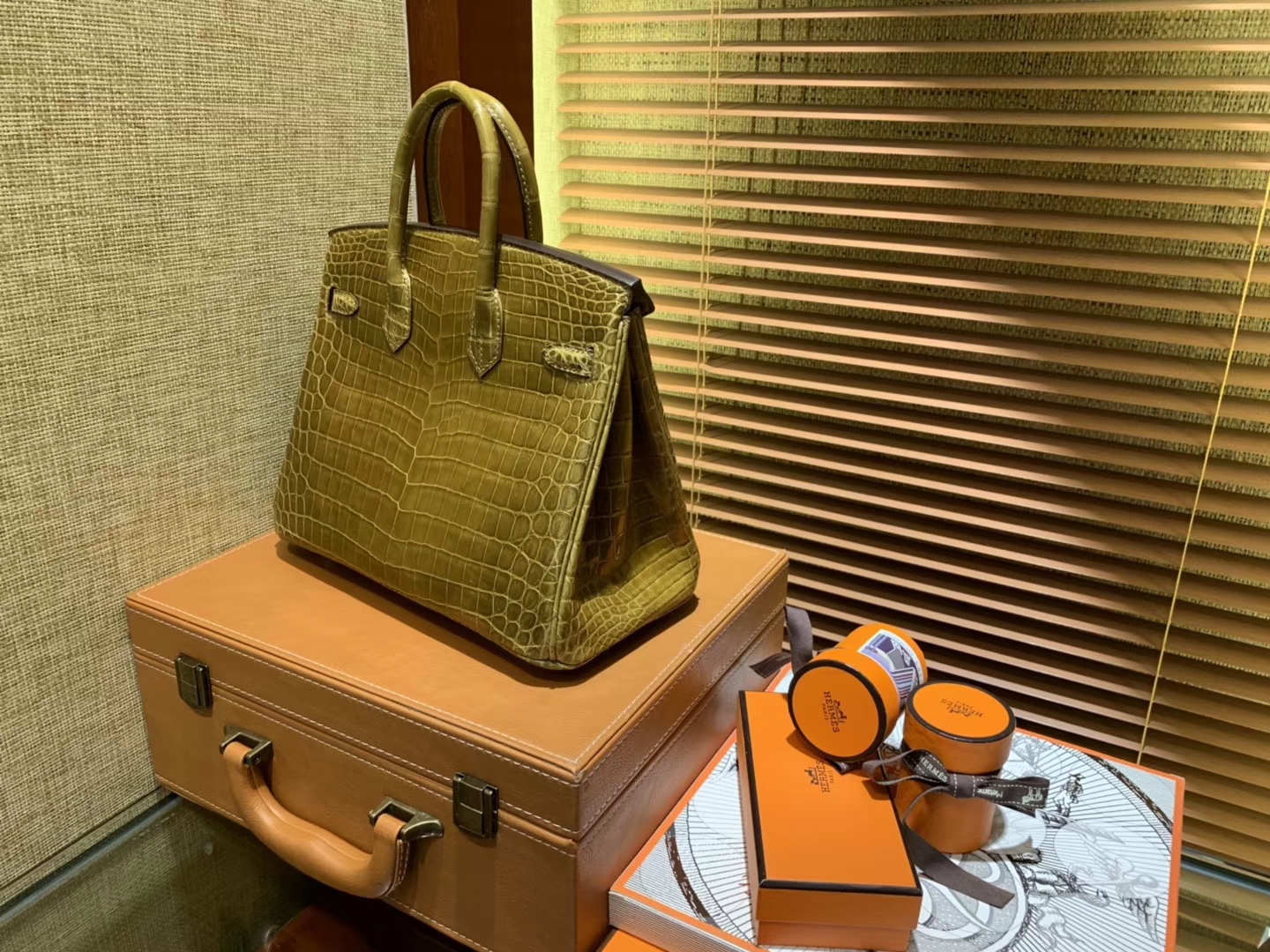 Hermès（爱马仕）Birkin铂金包 褐绿色 一级皮 美洲鳄鱼 进口原料 顶级手缝工艺 25cm