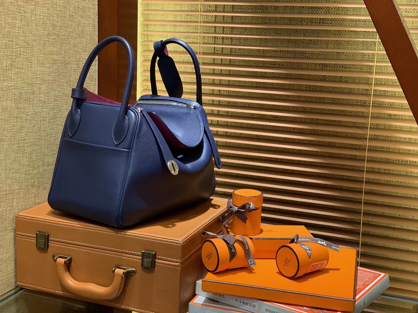 Hermès（爱马仕）Lindy琳迪包 蓝拼枚紫 德国进口swift牛皮 全手工缝制 银扣 30cm