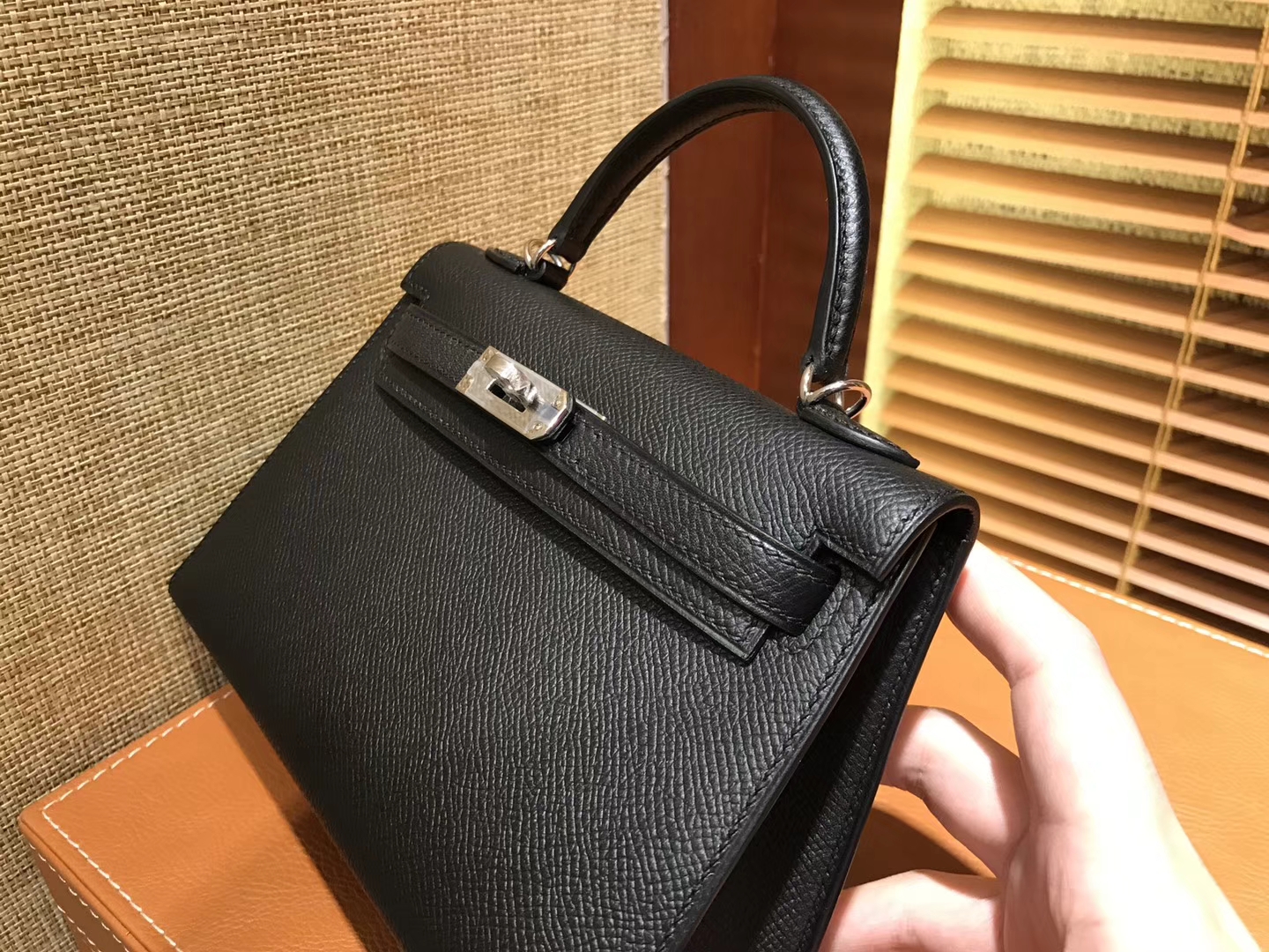 Hermès（爱马仕）Mini Kelly迷你凯莉 黑色 德国掌纹牛皮 全手工缝制 臻品级别 银扣 19cm