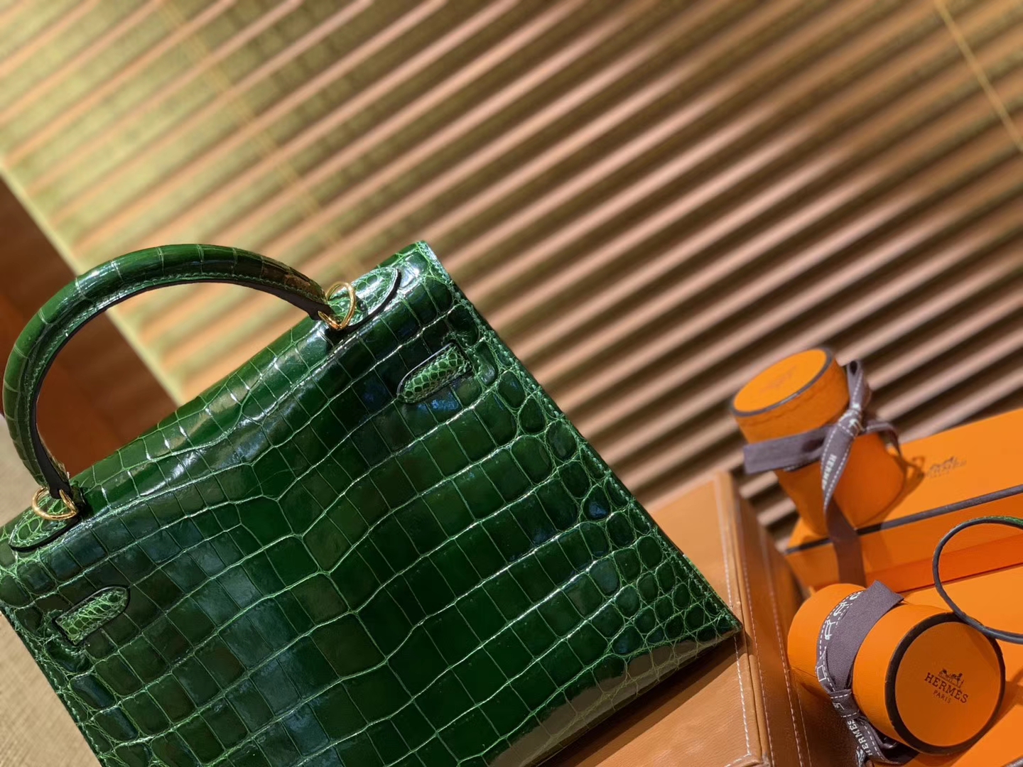 Hermès（爱马仕）Kelly 25cm 祖母绿 尼罗鳄鱼皮 顶级蜡线全手工