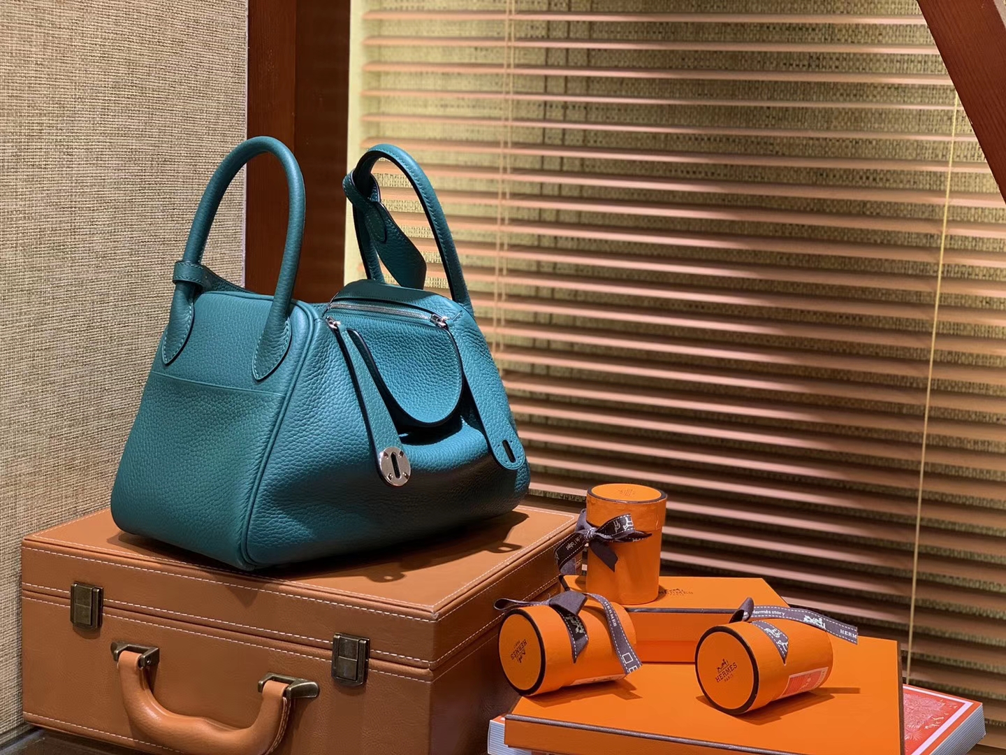 Hermès（爱马仕）Lindy琳迪包 丝绒绿 德国进口togo牛皮 全手工缝制 银扣 26cm