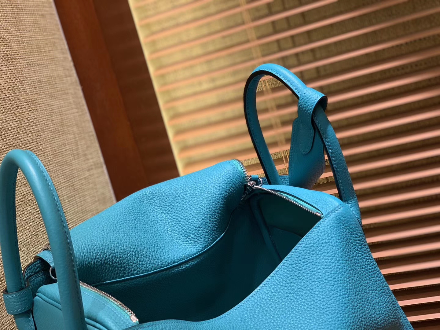 Hermès（爱马仕）Lindy琳迪包 孔雀蓝 德国进口togo牛皮 全手工缝制 银扣 30cm