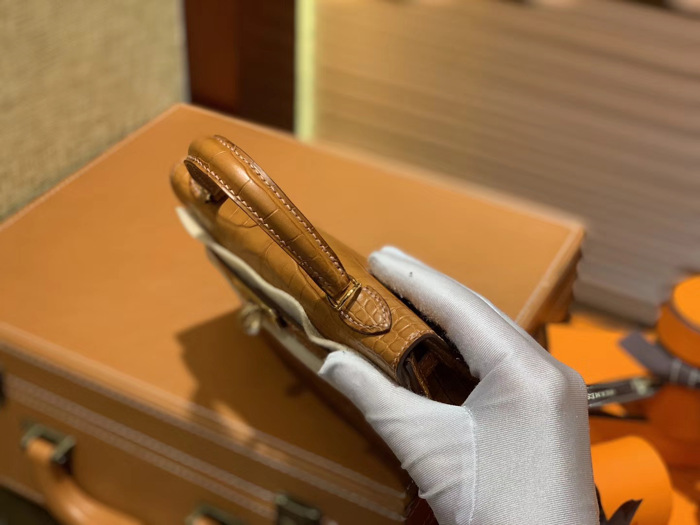 Hermès（爱马仕）Mini Kelly 迷你凯莉 金棕色 一级美洲鳄鱼皮 全手工缝制 臻品级别 金扣 19cm 2代