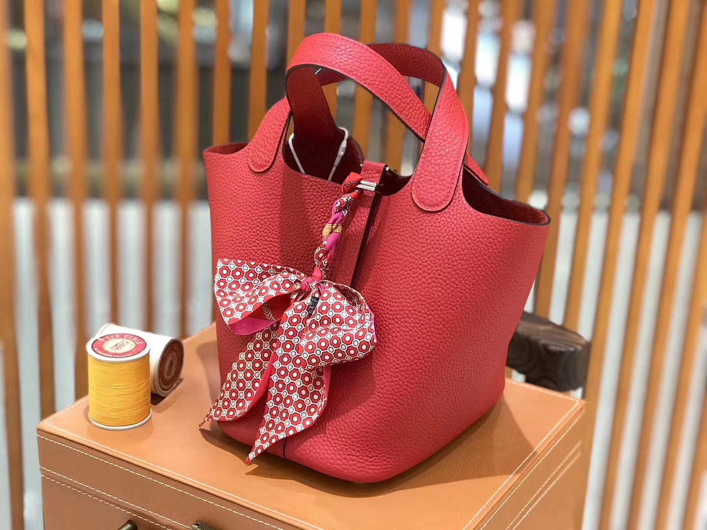 Hermès（爱马仕）新增现货 Picotin 菜篮子 国旗红 全手工蜡线缝制 银扣 18cm