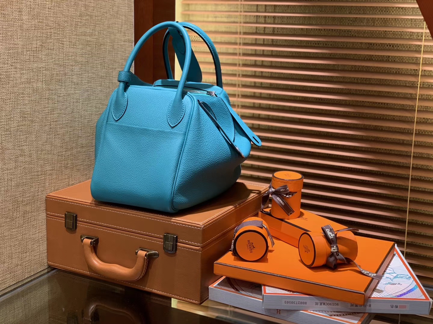 Hermès（爱马仕）Lindy琳迪包 孔雀蓝 德国进口togo牛皮 全手工缝制 银扣 30cm