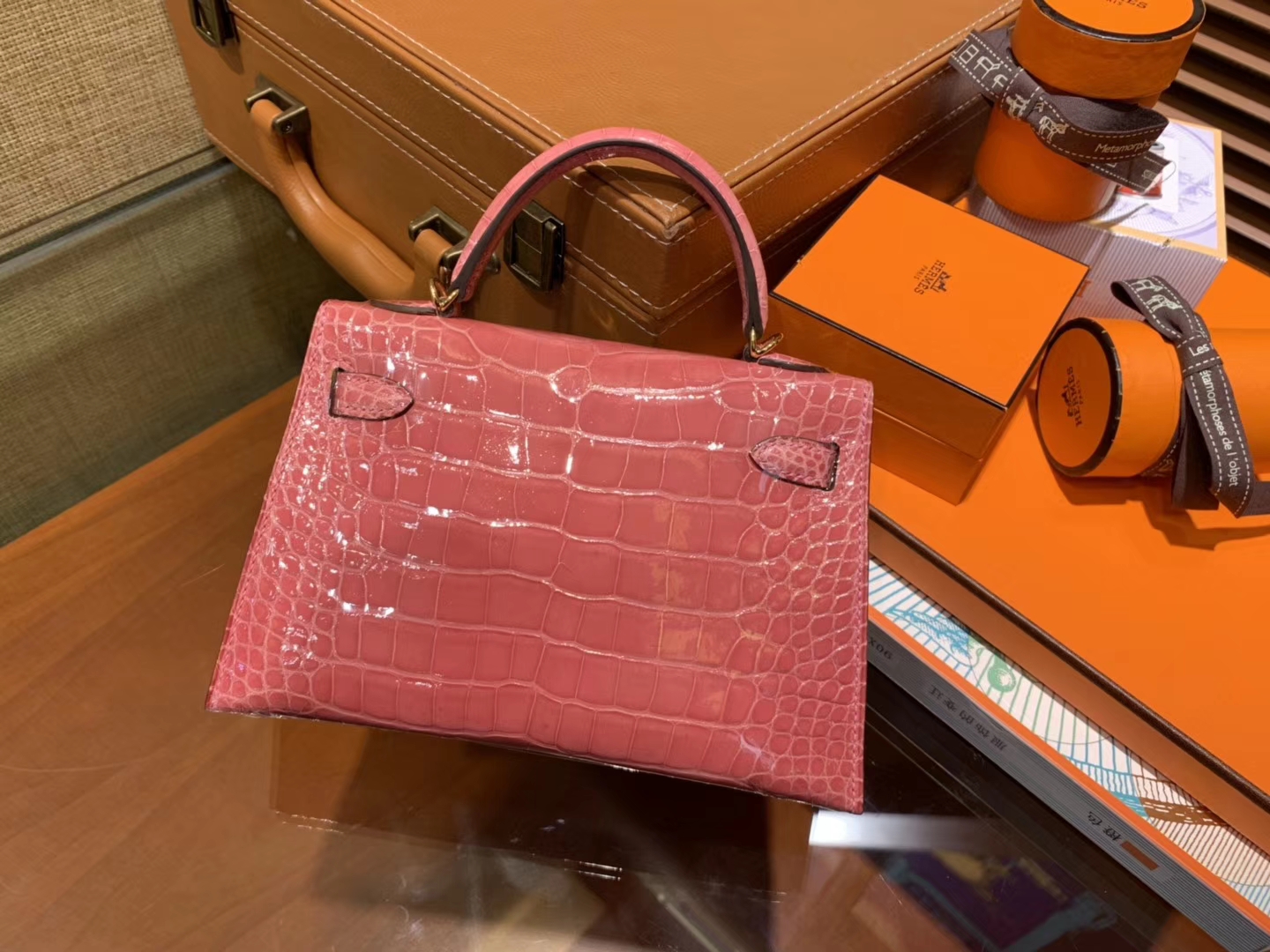 Hermès（爱马仕）Mini Kelly 粉色 一级美洲鳄鱼皮 顶级全手工缝制 臻品级别 19cm 2代