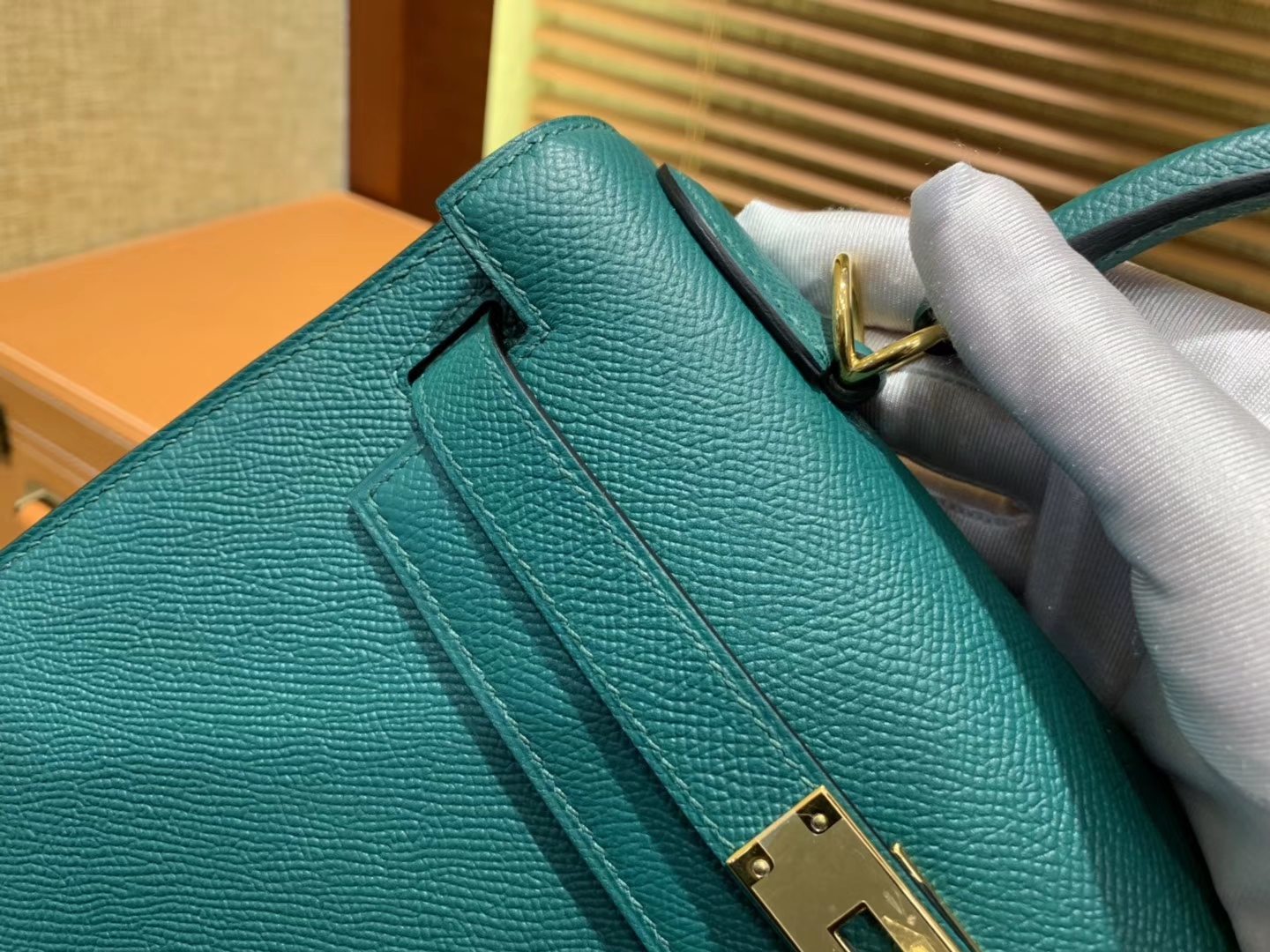 Hermès（爱马仕）Kelly凯莉包 孔雀绿 德国掌纹牛皮 臻品级别 金扣 28cm