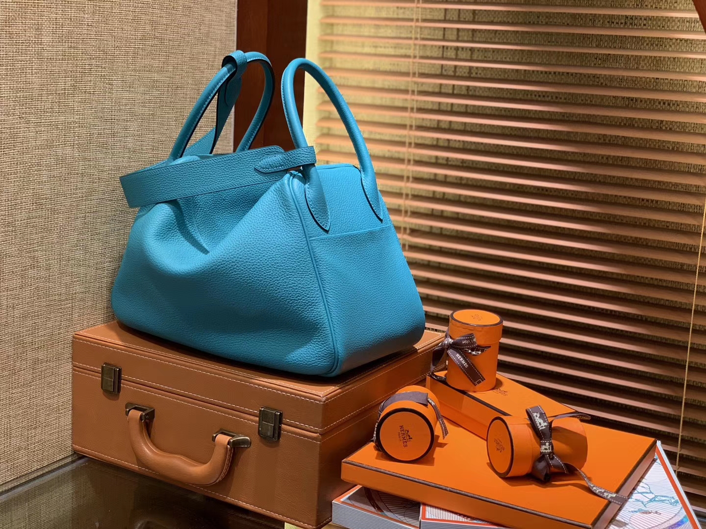 Hermès（爱马仕）Lindy琳迪包 孔雀蓝 德国进口togo牛皮 全手工缝制 银扣 30cm