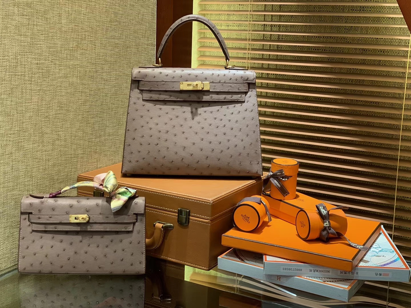 Hermès（爱马仕）Kelly凯莉包 大象灰 南非进口KK级鸵鸟 顶级手缝版本 24K金扣 28cm