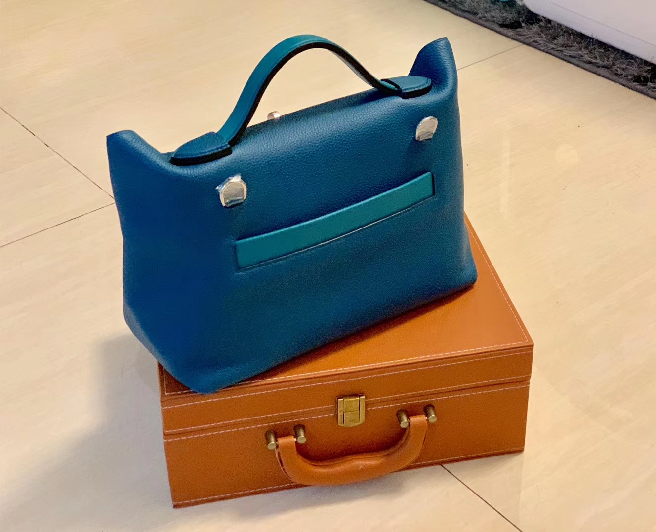 Hermès（爱马仕）Kelly-2424 宝蓝色 鸵鸟皮拼鳄鱼皮 顶级手缝 金扣 29cm