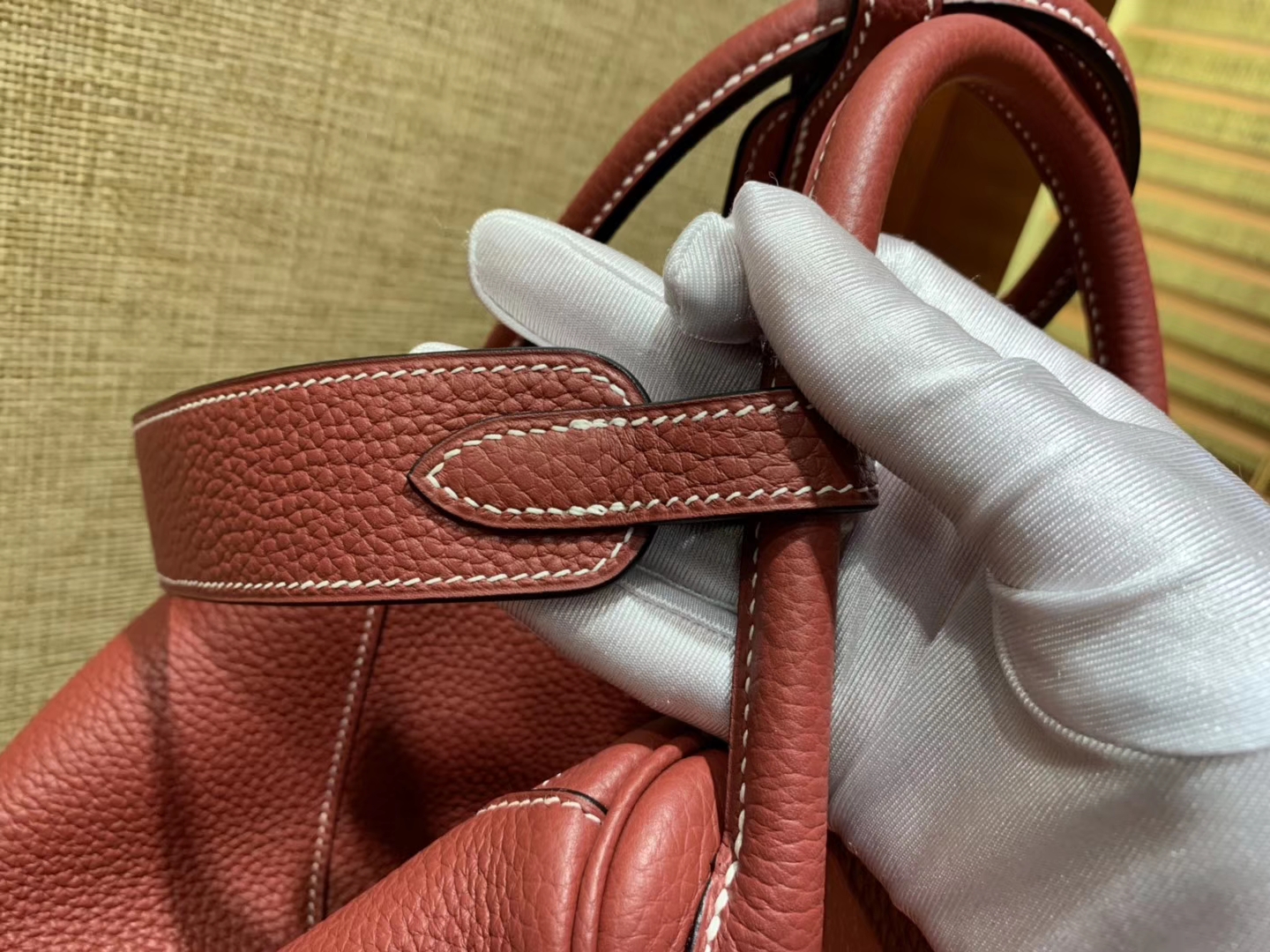 Hermès（爱马仕）Lindy琳迪包 石榴红 德国进口togo牛皮 全手工缝制 银扣 30cm