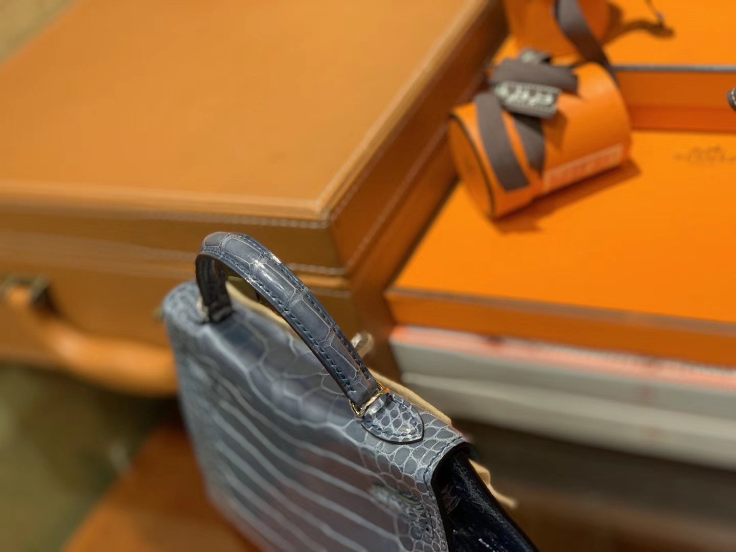 Hermès（爱马仕）Mini Kelly 牛仔蓝 一级美洲鳄鱼皮 全手工缝制 臻品级别 银扣 19cm 2代