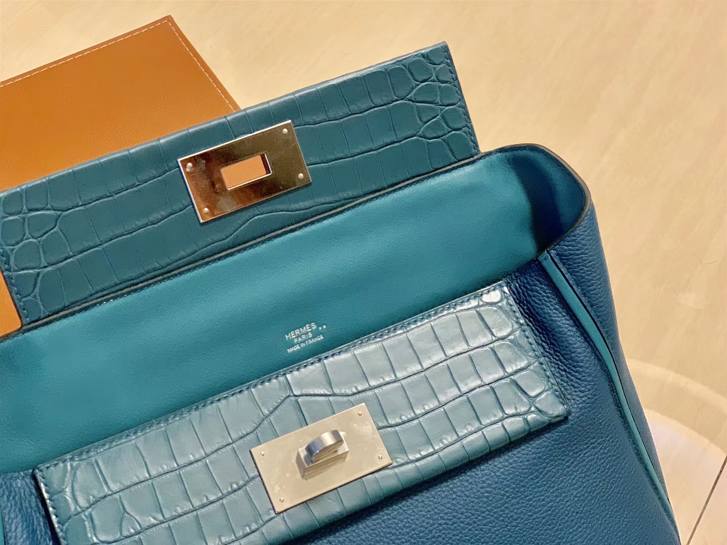 Hermès（爱马仕）Kelly-2424 宝蓝色 鸵鸟皮拼鳄鱼皮 顶级手缝 金扣 29cm