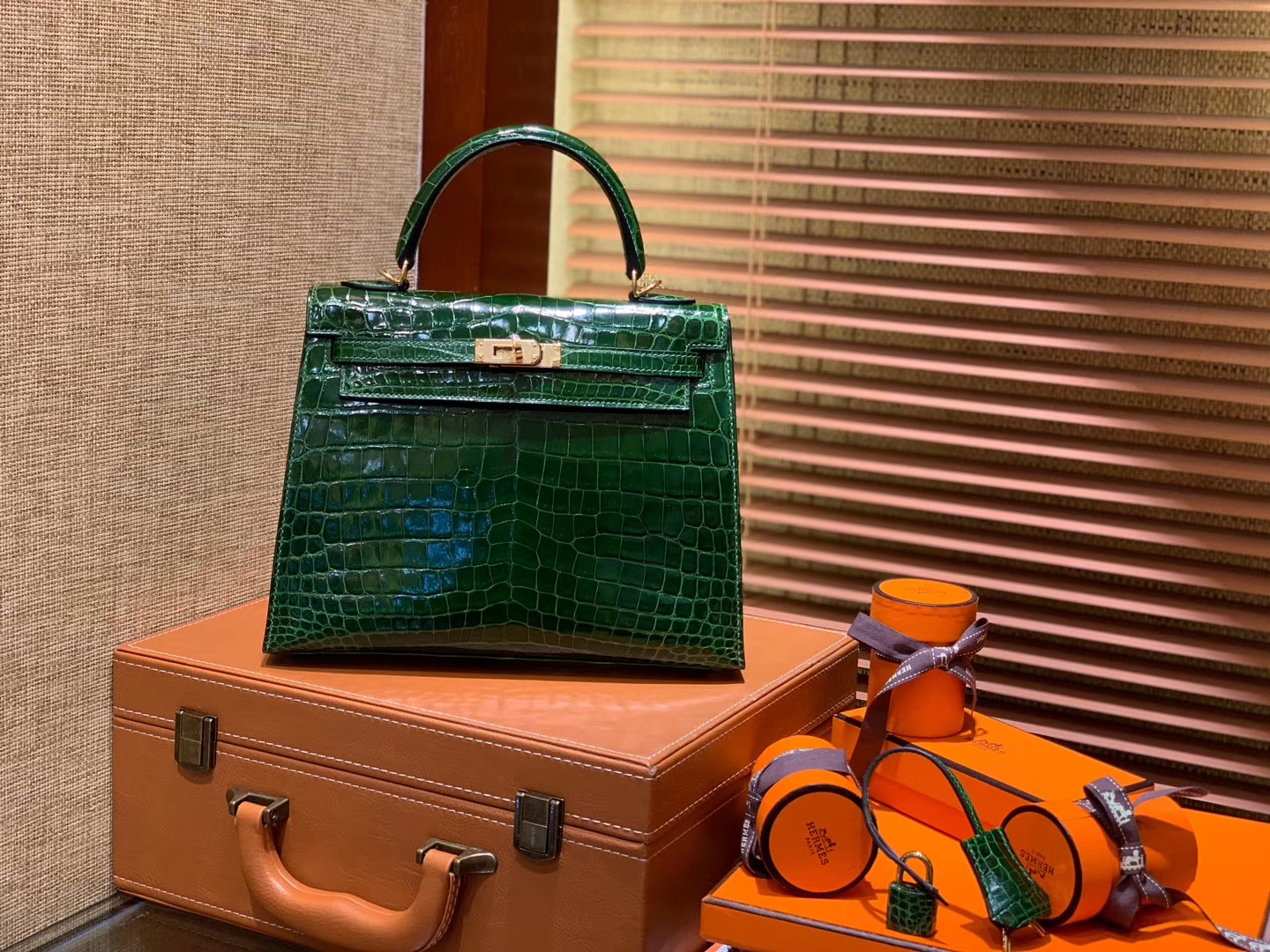 Hermès（爱马仕）Kelly 25cm 祖母绿 尼罗鳄鱼皮 顶级蜡线全手工