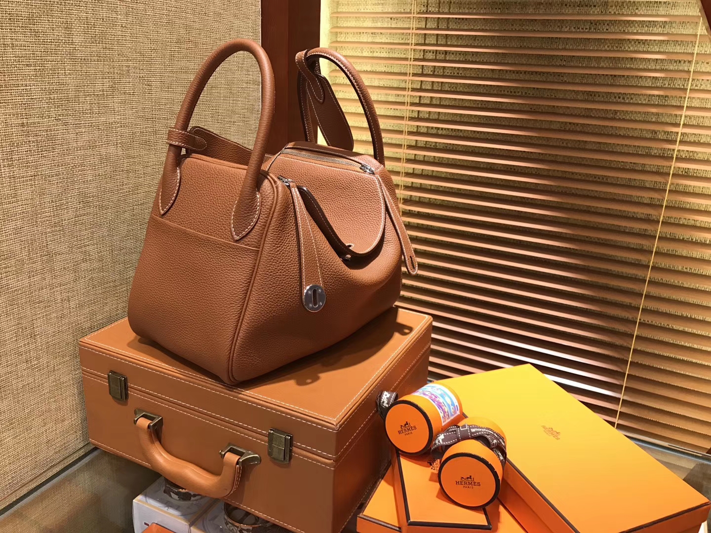 Hermès（爱马仕）Lindy琳迪包 金棕色 德国进口togo牛皮 全手工缝制 银扣 30cm