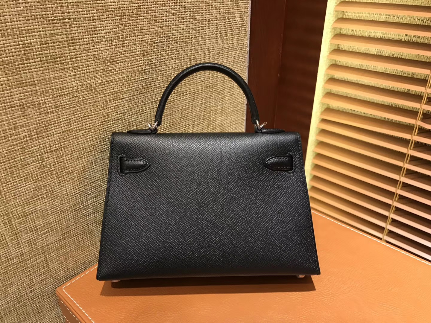 Hermès（爱马仕）Mini Kelly迷你凯莉 黑色 德国掌纹牛皮 全手工缝制 臻品级别 银扣 19cm