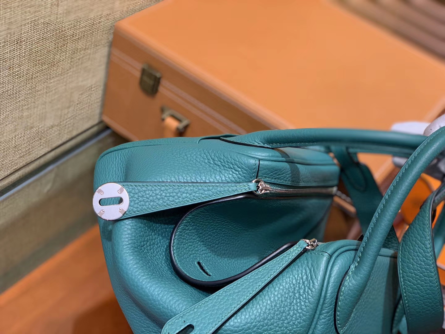 Hermès（爱马仕）Lindy琳迪包 丝绒绿 德国进口togo牛皮 全手工缝制 银扣 26cm
