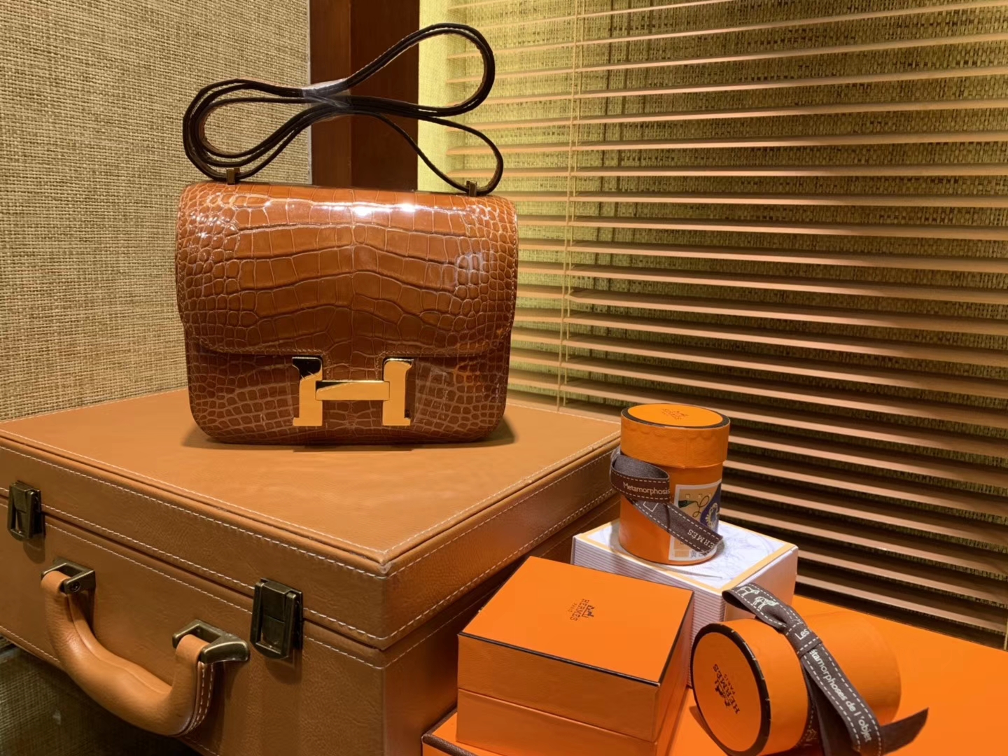 Hermès（爱马仕）Constance 18cm 蜜糖棕 一级美洲 鳄鱼皮 全手工缝制 臻品级别