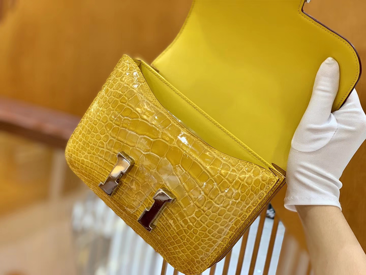 Hermès（爱马仕）Constance 空姐包 琥珀黄 一级 美洲鳄 顶端级别 臻品级别 银扣 18cm