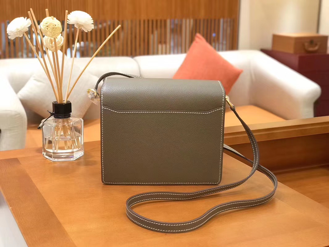 Hermès（爱马仕）Rouils 猪鼻包 大象灰 Evercolor 金扣 18cm