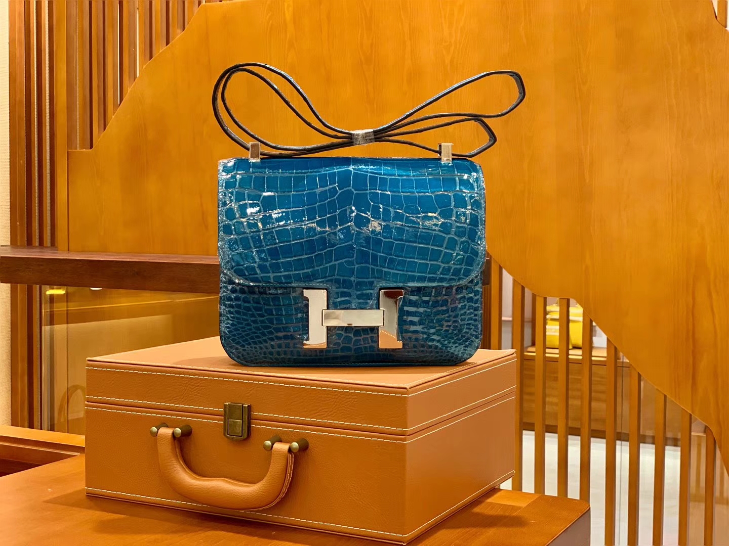 Hermès（爱马仕）Constance 空姐包 尼罗鳄 伊滋密尔蓝 一级 顶端级别 臻品级别 23cm