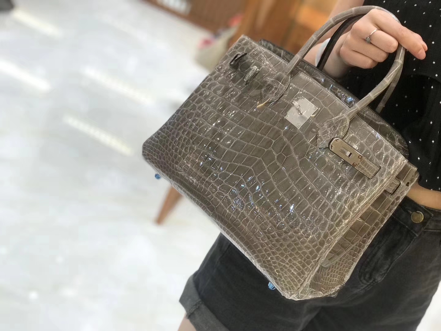 Hermès（爱马仕）新增现货 birkin 铂金包 斑鸠灰 一级鳄鱼皮 30cm