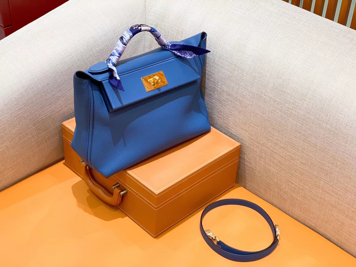 Hermès（爱马仕）Kelly-2424 明蓝色 Swift 牛皮拼togo牛皮 顶级手缝 金扣 29cm