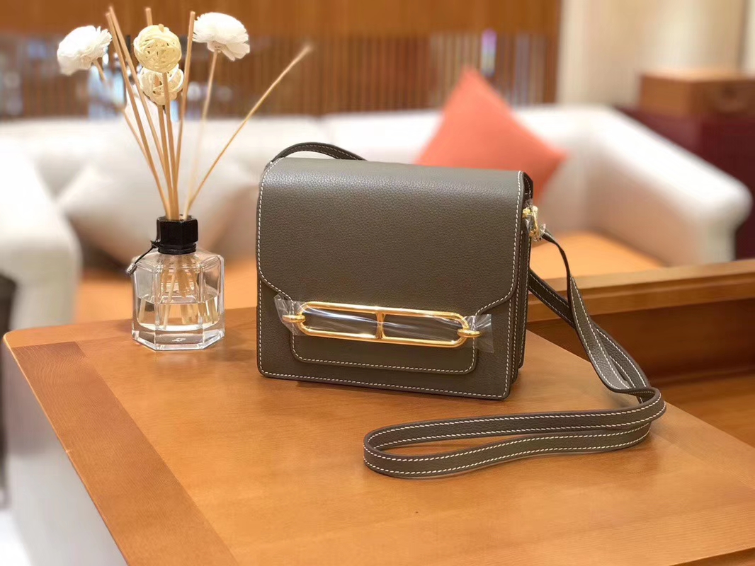 Hermès（爱马仕）Rouils 猪鼻包 大象灰 Evercolor 金扣 18cm