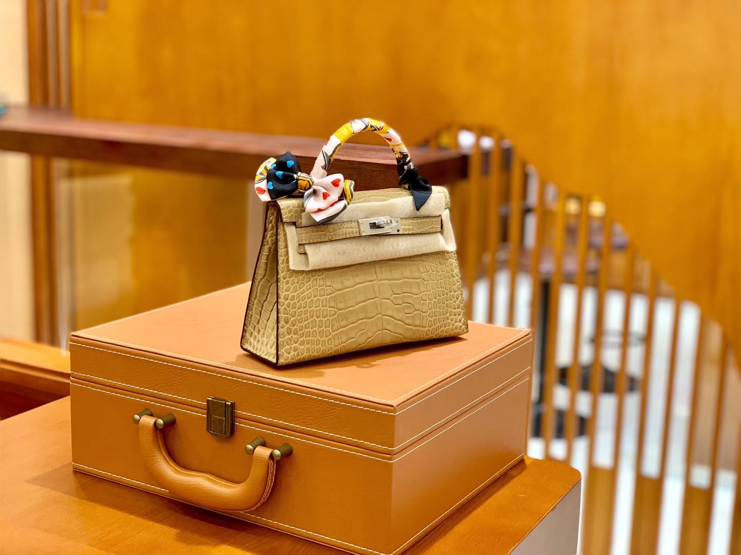 Hermès（爱马仕）Mini Kelly 迷你凯莉 奶茶色 雾面鳄鱼 一级 顶端级别 美洲 臻品级别 银扣 19cm