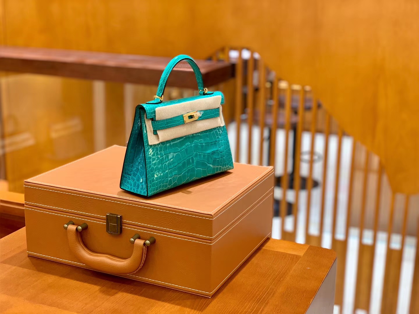 Hermès（爱马仕）Mini Kelly 迷你凯莉 U1 维罗纳绿 亮面鳄鱼 一级 顶端级别 美洲 臻品级别 金扣 19cm