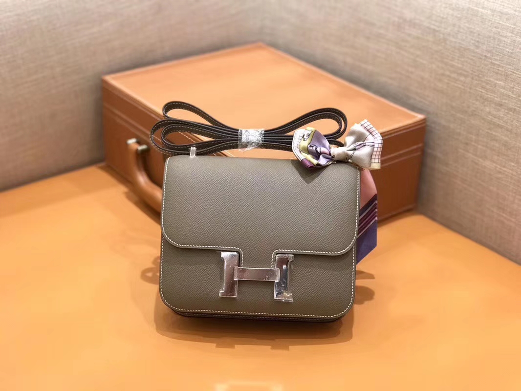 Hermès（爱马仕）Constance 空姐包 大象灰 Epsom掌纹小牛皮 臻品级别 银扣 18cm