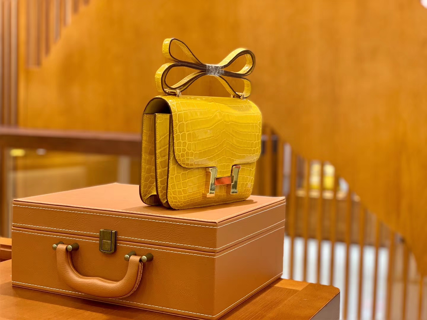 Hermès（爱马仕）Constance 空姐包 琥珀黄 一级皮 尼罗鳄 顶端级别 臻品级别 金扣 18cm