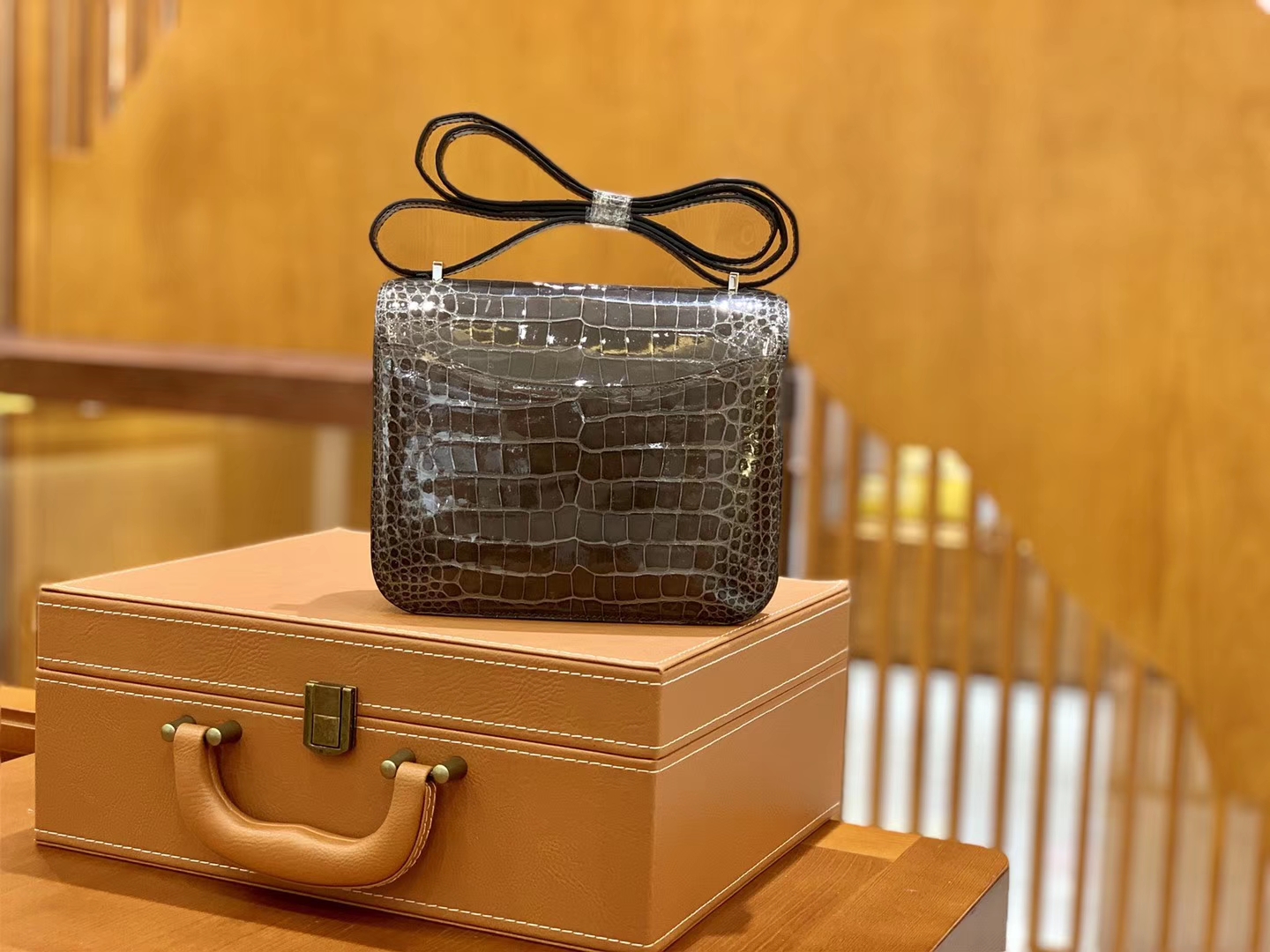 Hermès（爱马仕）Constance 空姐包 锡器灰 一级皮 美洲鳄 顶端级别 臻品级别 银扣 18cm