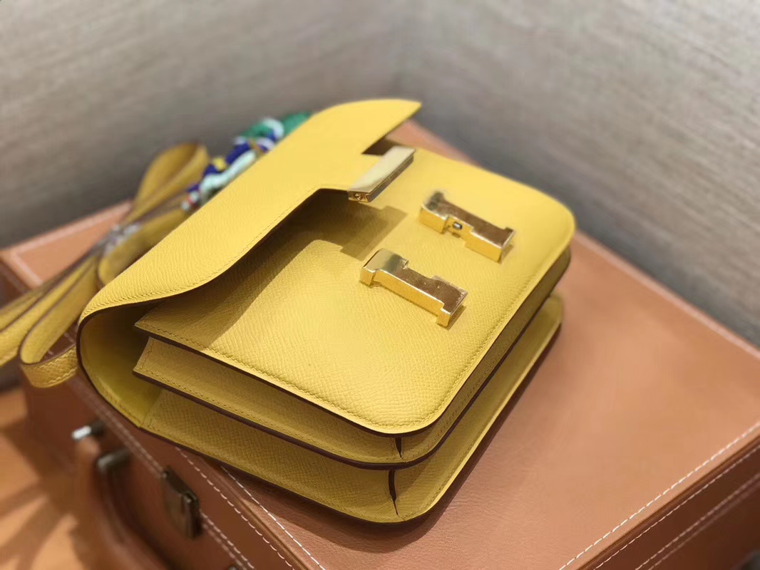 Hermès（爱马仕）Constance 空姐包 琥珀黄 Epsom掌纹小牛皮 臻品级别 18cm