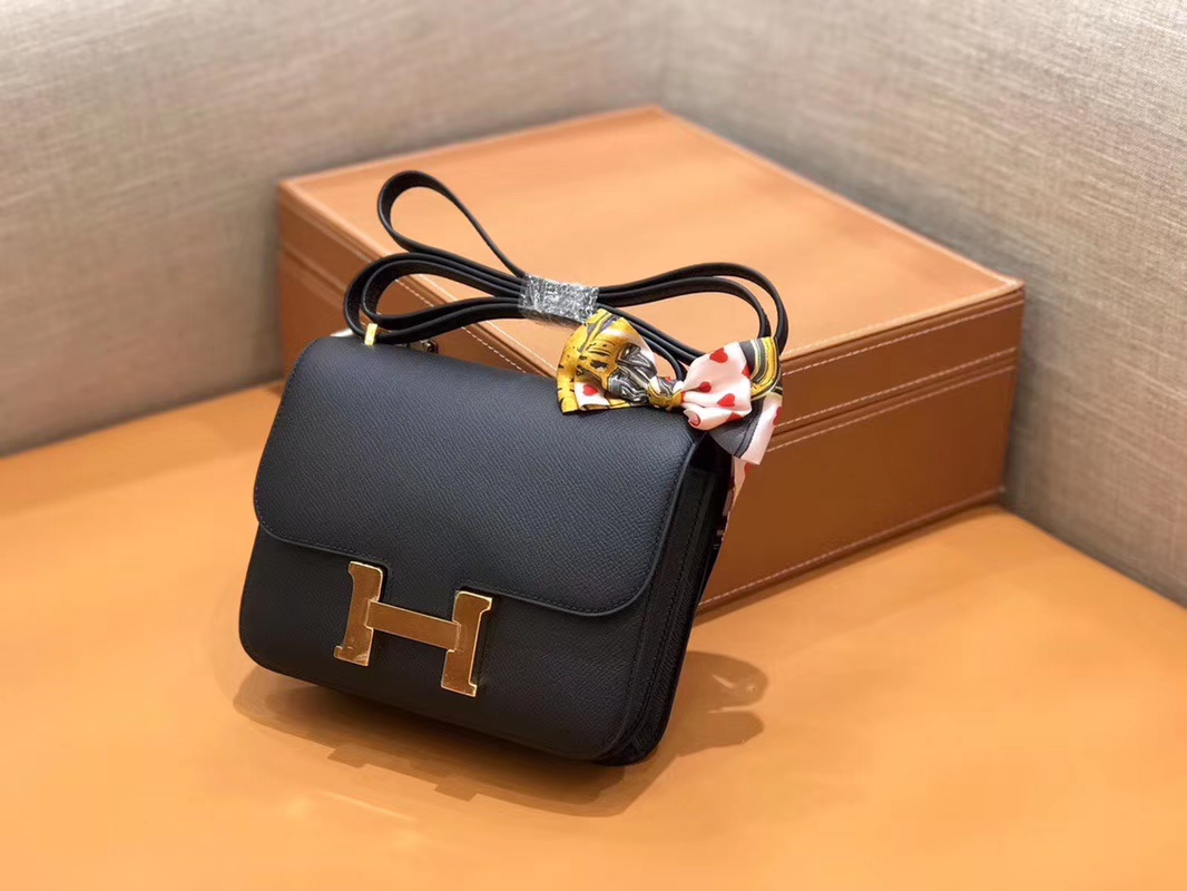 Hermès（爱马仕）Constance 空姐包 经典黑 Epsom掌纹小牛皮 臻品级别 金扣 18cm
