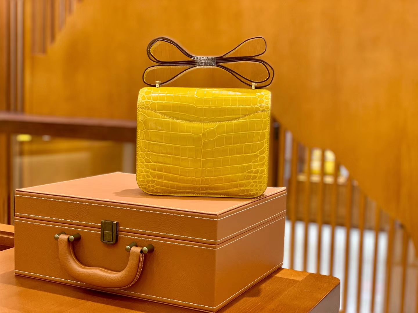 Hermès（爱马仕）Constance 空姐包 琥珀黄 一级皮 尼罗鳄 顶端级别 臻品级别 金扣 18cm