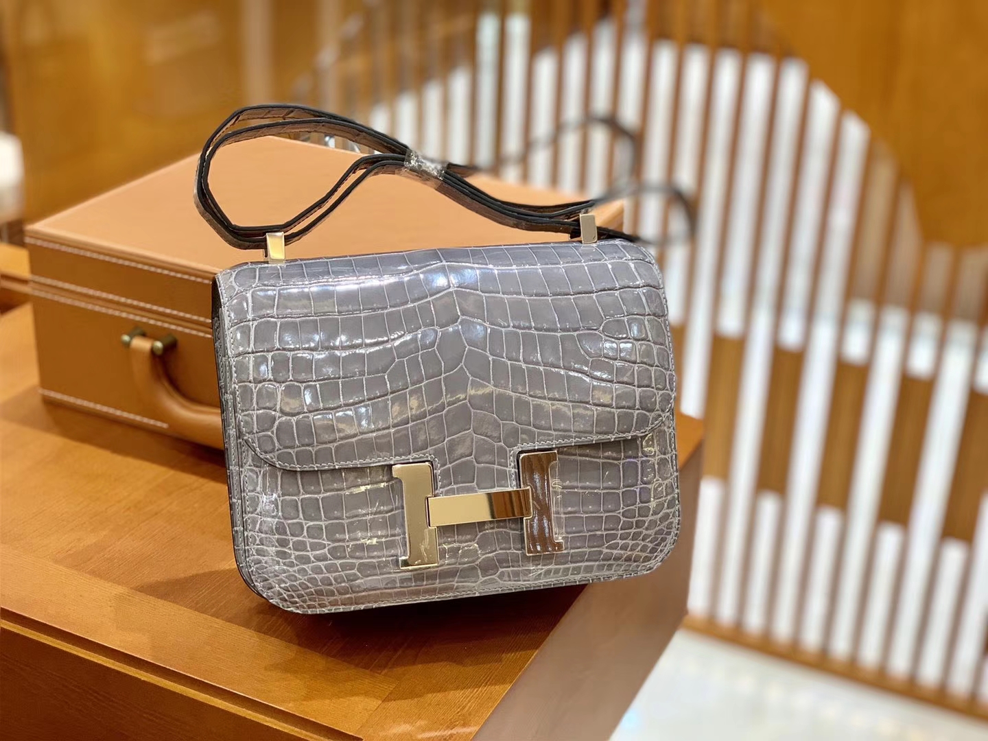 Hermès（爱马仕）Constance 空姐包 巴黎灰 一级 尼罗鳄 顶端级别 臻品级别 23cm