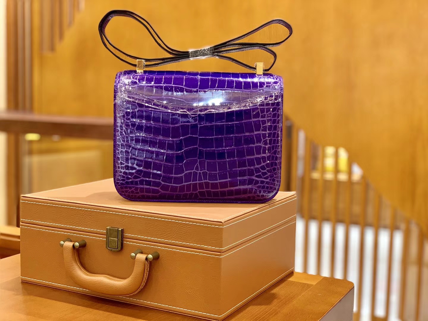 Hermès（爱马仕）Constance 空姐包 湾鳄 倒V 紫水晶 顶端级别 臻品级别 金扣 23cm