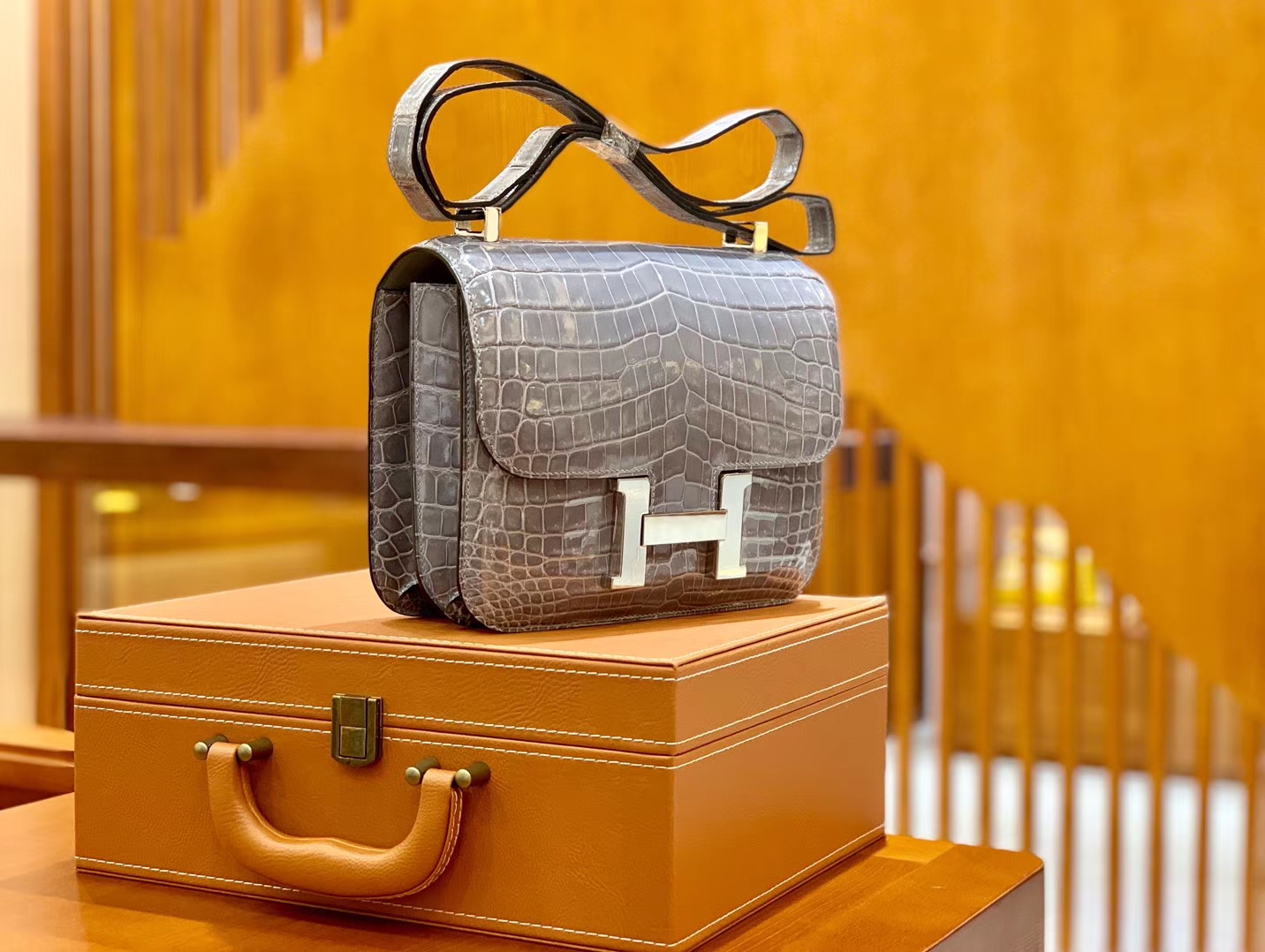 Hermès（爱马仕）Constance 空姐包 巴黎灰 一级 尼罗鳄 顶端级别 臻品级别 23cm