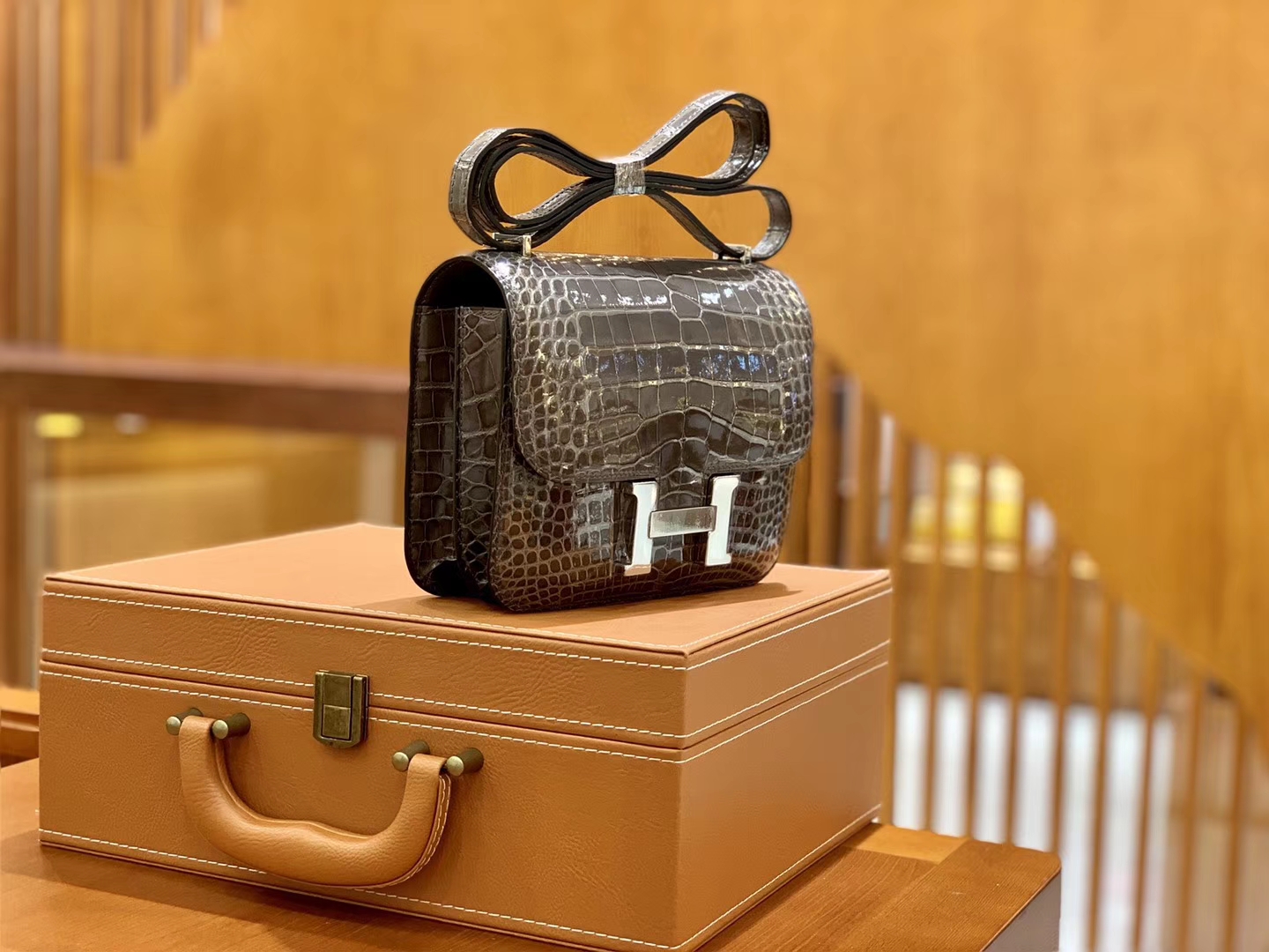 Hermès（爱马仕）Constance 空姐包 锡器灰 一级皮 美洲鳄 顶端级别 臻品级别 银扣 18cm