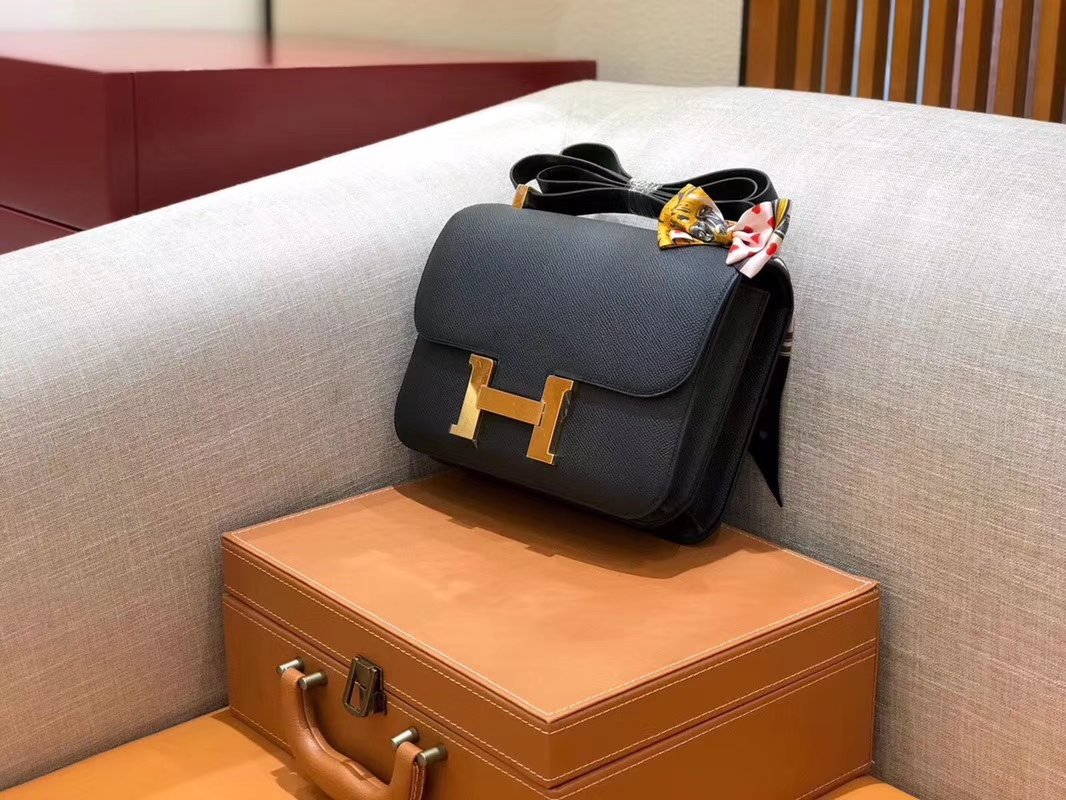 Hermès（爱马仕）Constance 空姐包 经典黑 Epsom掌纹小牛皮 臻品级别 金扣 23cm