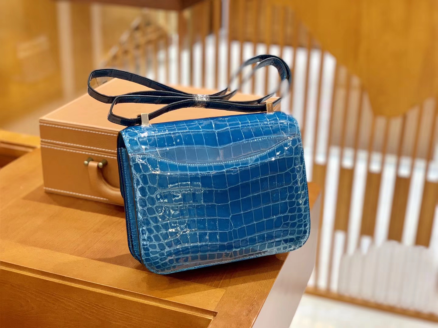 Hermès（爱马仕）Constance 空姐包 尼罗鳄 伊滋密尔蓝 一级 顶端级别 臻品级别 23cm