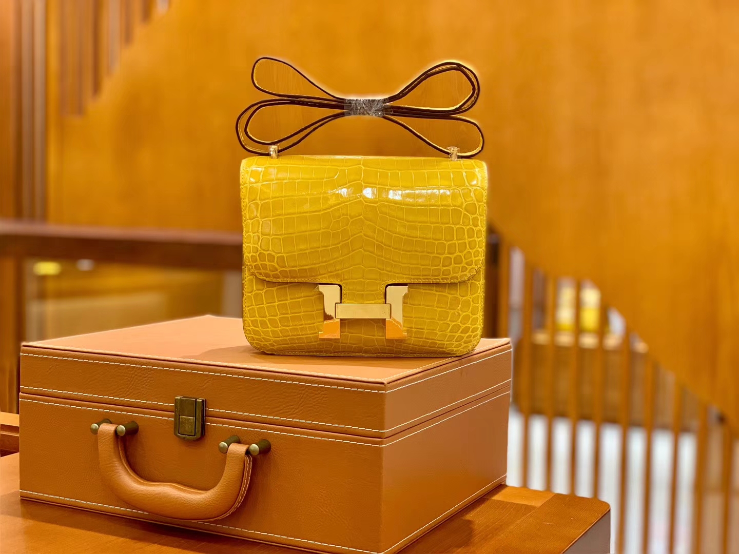 Hermès（爱马仕）Constance 空姐包 琥珀黄 一级皮 尼罗鳄 顶端级别 臻品级别 金扣 18cm