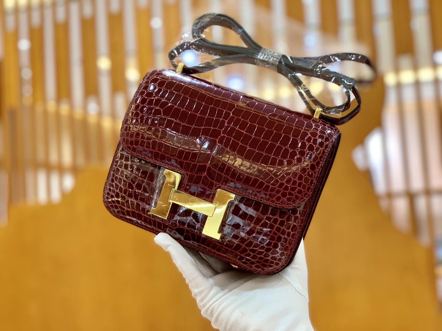Hermès（爱马仕）Constance 空姐包 波尔多酒红 一级皮 湾鳄 倒V 顶端级别 臻品级别 金扣 18cm