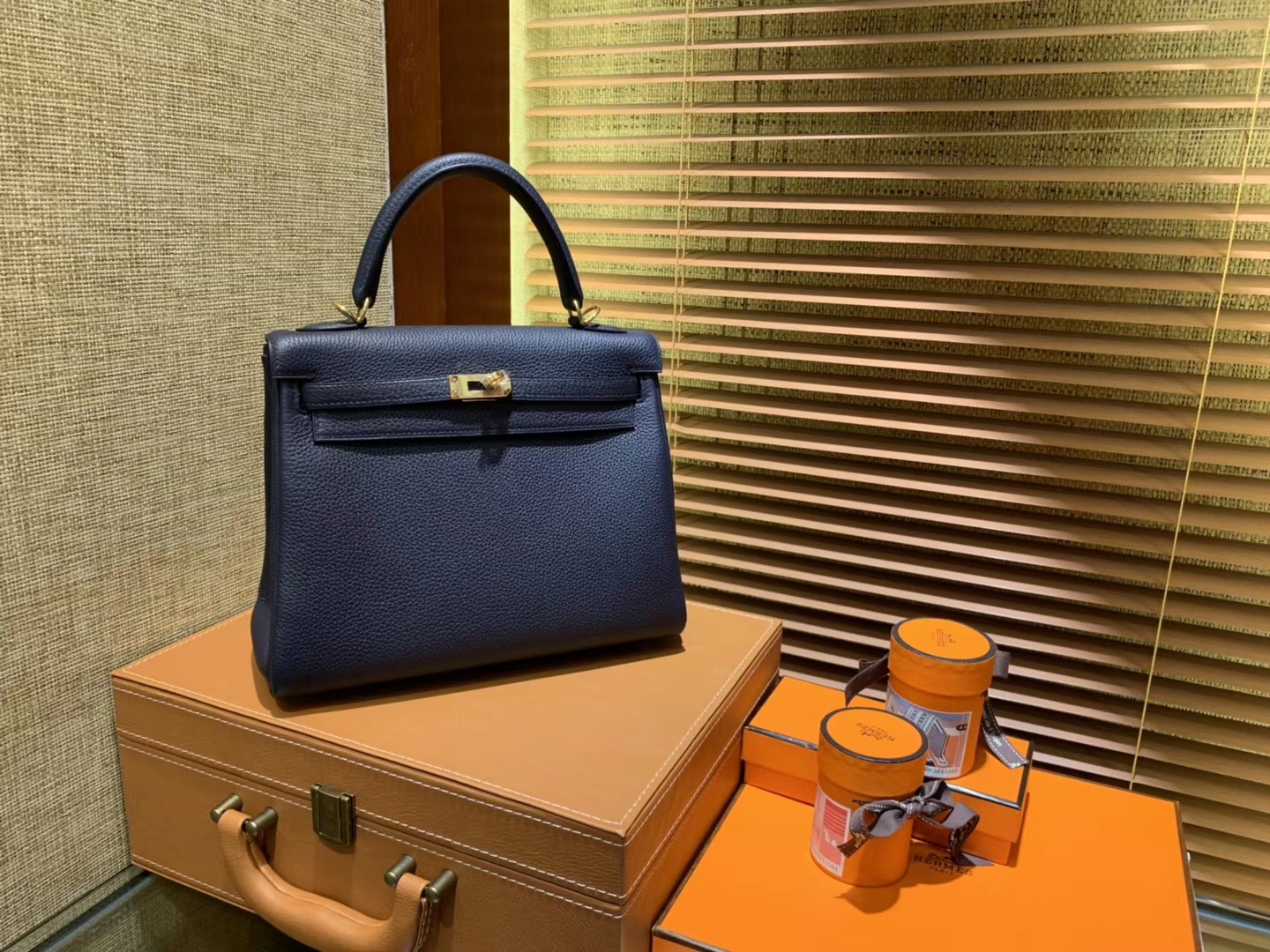 Hermès（爱马仕）Kelly 凯莉包 午夜蓝 德国进口 togo牛皮 手缝蜡线 金扣 25cm